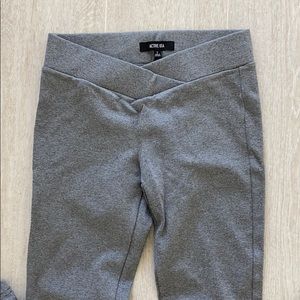 V waist grey pant leggings NEW